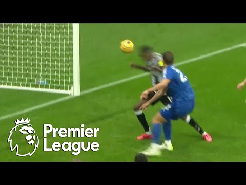 alexander isak makes it 3 0 for newcastle against leicester city premier league nbc sports