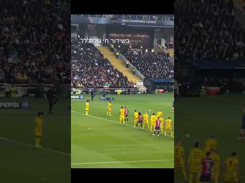 ban thang mo ti so truoc dortmund raphinha tranh ban cua pau cubarsi kho hieu