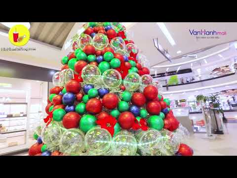 giang sinh an lanh tai van hanh mall