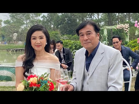 nguoi chong bi an cua nsnd thu ha duoc giau kin la ai