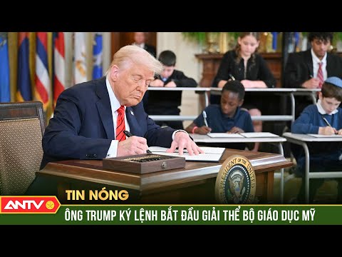 ong trump ngoi voi hoc sinh ky sac lenh xoa so bo giao duc lien bang antv