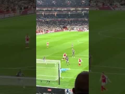 thibaut courtois save vs arsenal arsenal arsenalfc realmadrid realmadridfc thibautcourtois